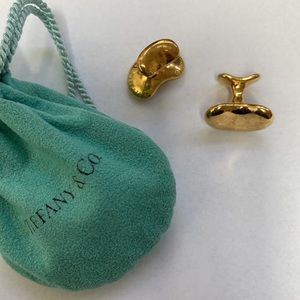 Elsa Peretti Bean design Cuff Links (Tiffany & Co)